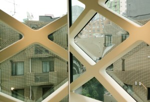 2003 - Prada Aoyama - Herzog & de Meuron